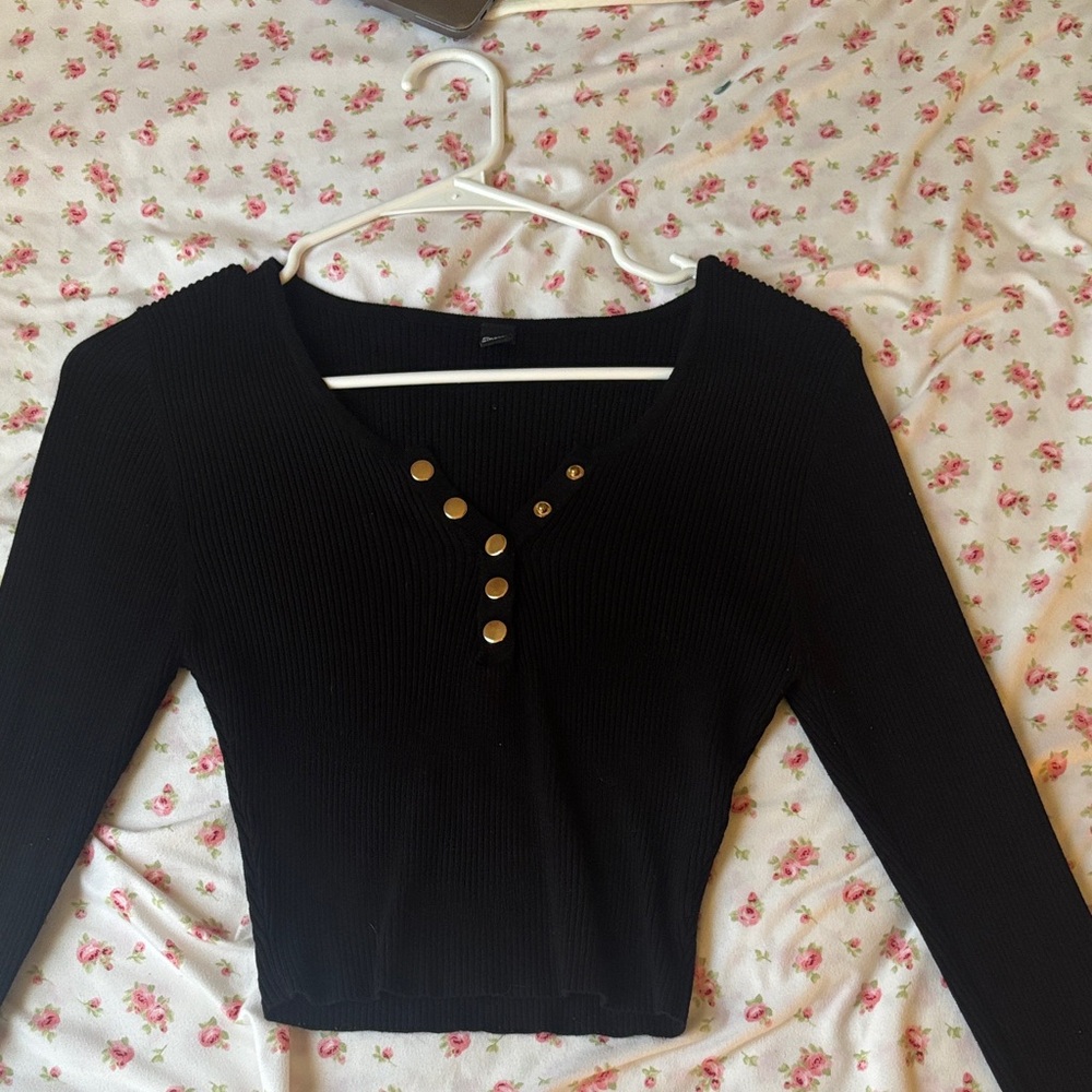 Black half button up top